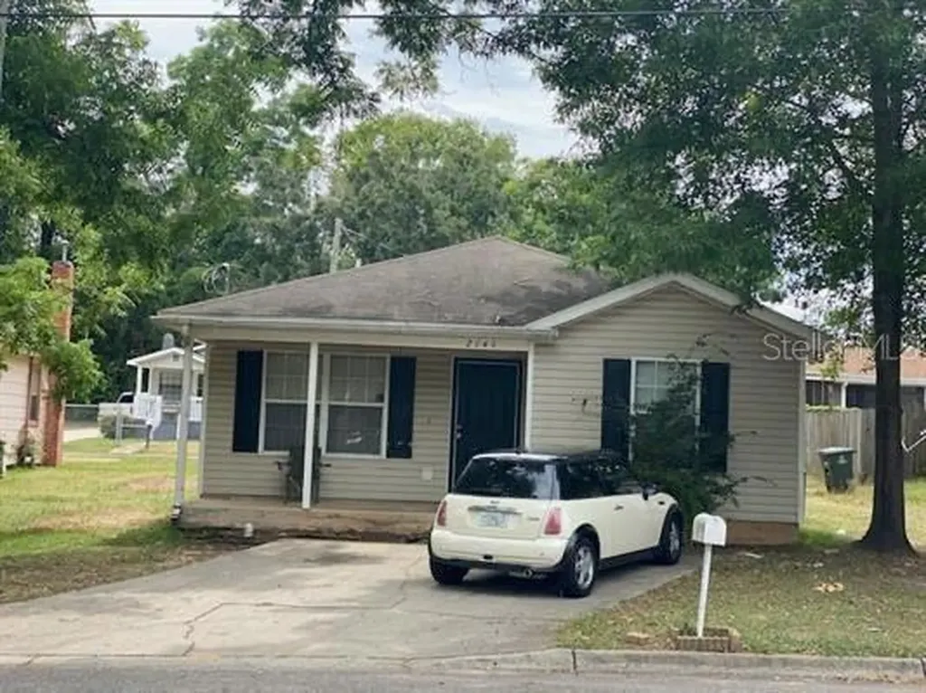 2141 Holton Street Tallahassee FL 32310