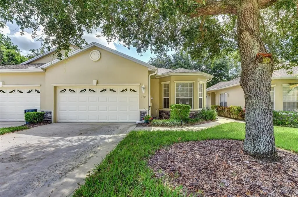219 Lourdan Court Debary FL 32713