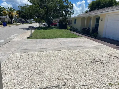 6824 Tierra Verde Street Port Richey FL 34668