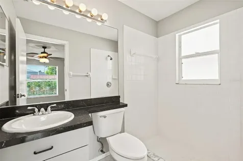 6024 40th Avenue W Bradenton FL 34209