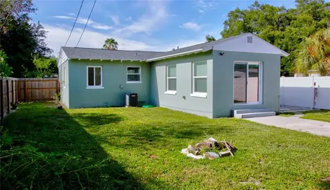 6216 Burlington Avenue N St Petersburg FL 33710