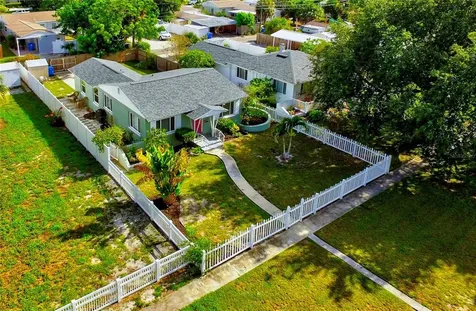 6216 Burlington Avenue N St Petersburg FL 33710