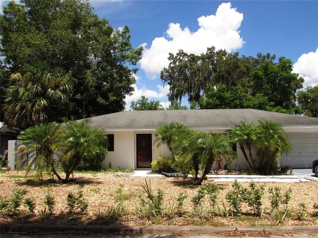 719 N Eustis Street Eustis FL 32726