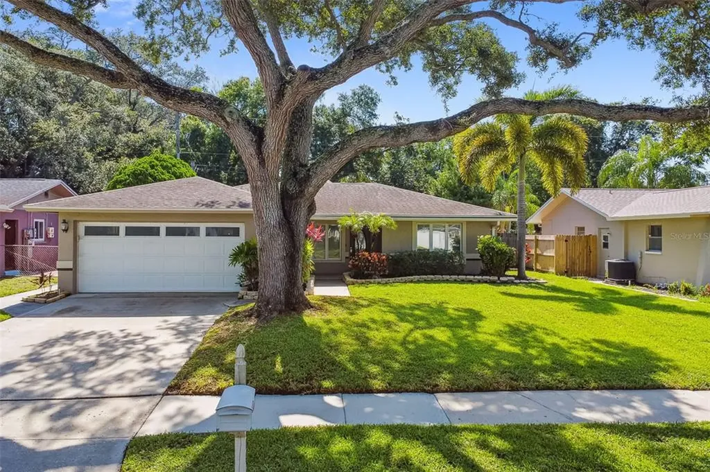 5751 Applecross Street N St Petersburg FL 33709