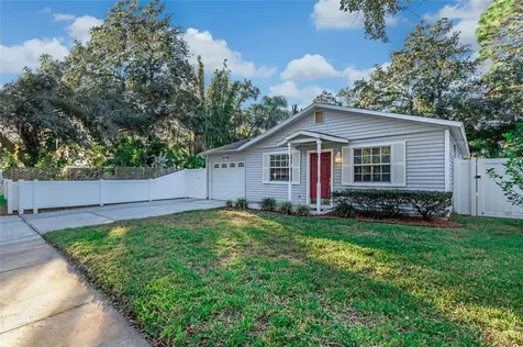 1006 Drive M L King Jr Street N Safety Harbor FL 34695