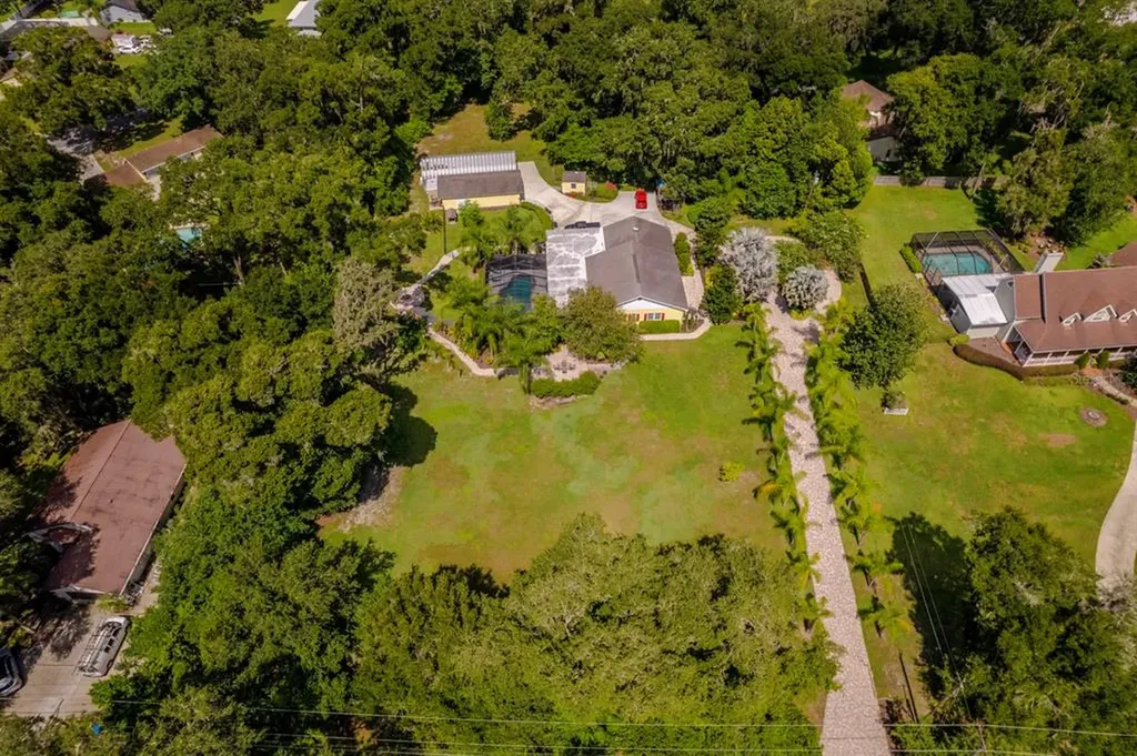 2715 Little Road Valrico FL 33596