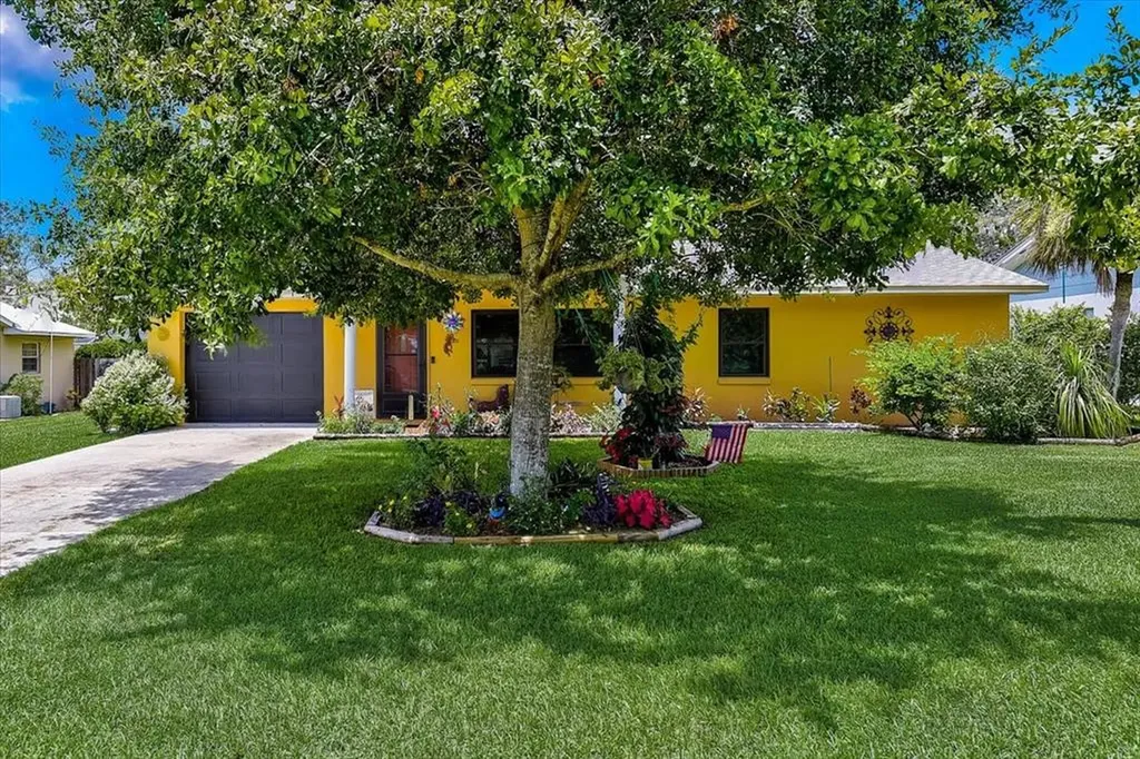 10 S Lantana Avenue Avon Park FL 33825