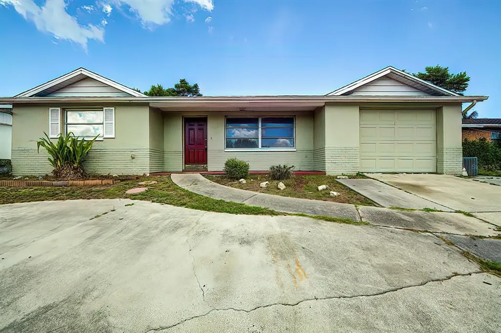 9305 Palm Avenue Port Richey FL 34668