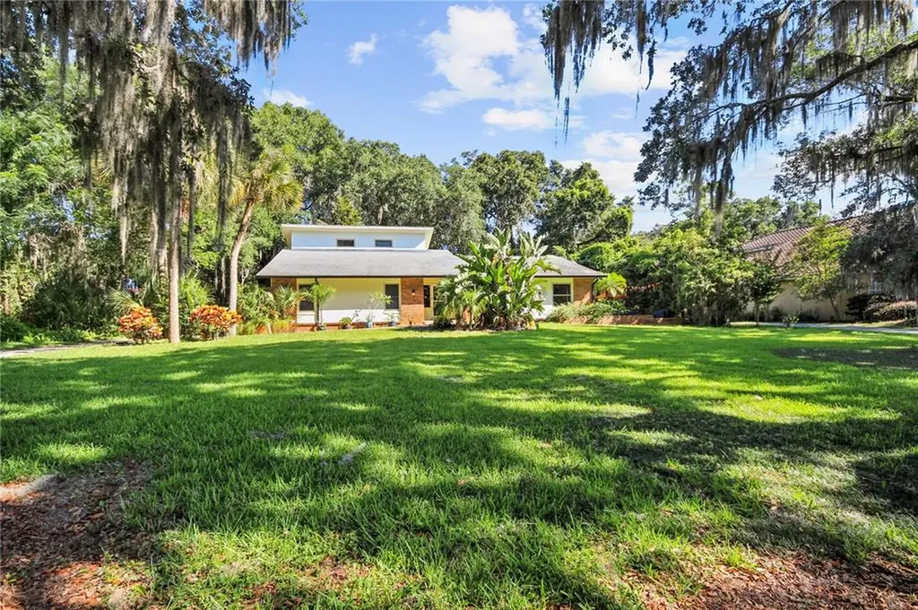 6601 Lake Charm Circle Oviedo FL 32765