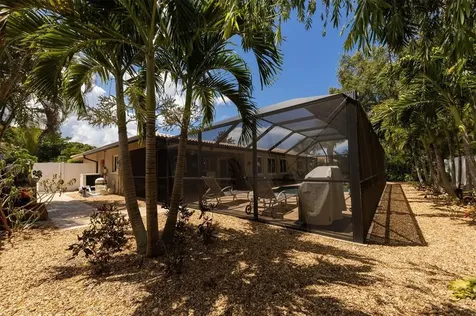 7428 Biltmore Drive Sarasota FL 34231