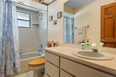 1042 Mccormick Drive Deltona FL 32725