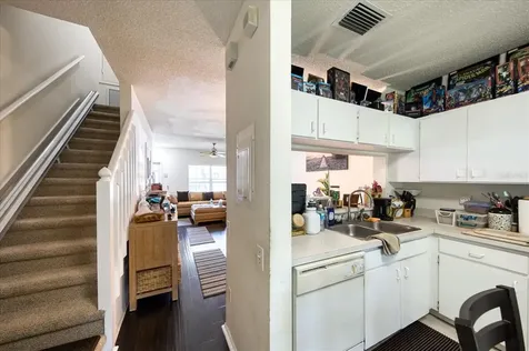 6228 Bayside Key Drive Tampa FL 33615