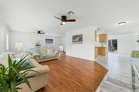 5453 Winewood Drive Sarasota FL 34232