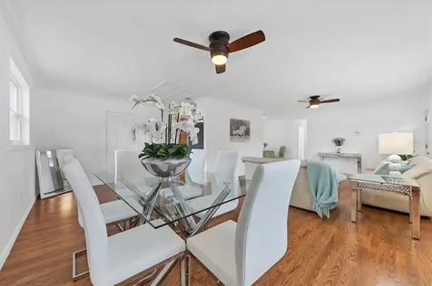 5453 Winewood Drive Sarasota FL 34232
