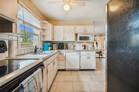9621 52nd Way N Pinellas Park FL 33782