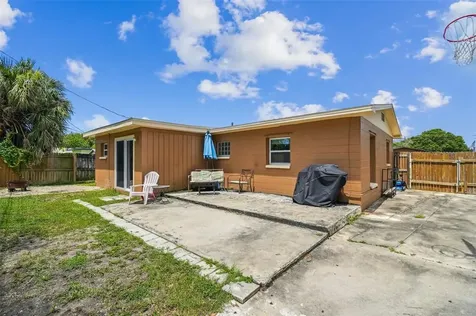 9621 52nd Way N Pinellas Park FL 33782
