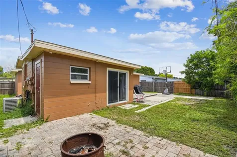 9621 52nd Way N Pinellas Park FL 33782