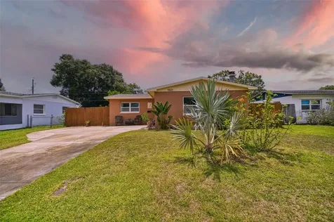 9621 52nd Way N Pinellas Park FL 33782