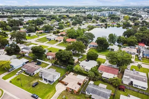 9621 52nd Way N Pinellas Park FL 33782