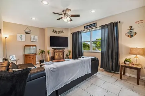 9621 52nd Way N Pinellas Park FL 33782