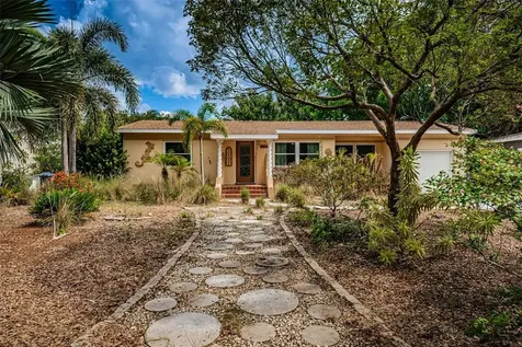 4551 Yardley Avenue N St Petersburg FL 33713