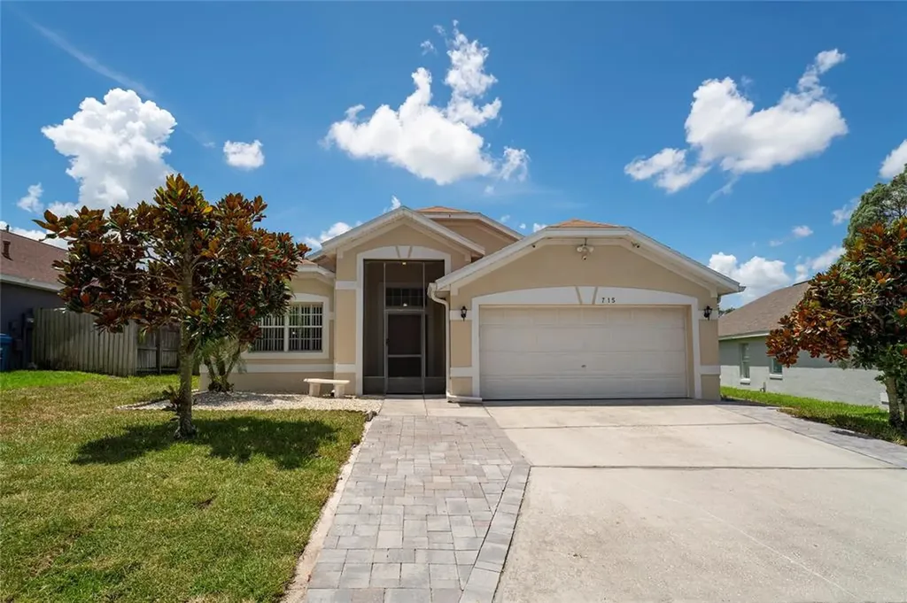 715 China Berry Circle Davenport FL 33837