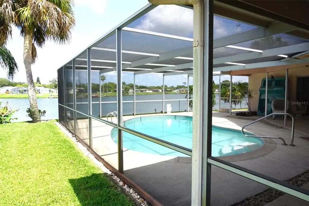 9600 Lake Christina Lane Port Richey FL 34668