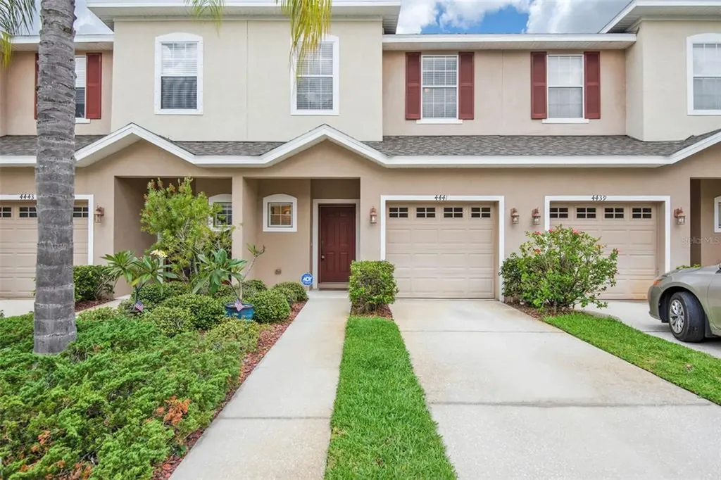 4441 Amberly Oaks Court Tampa FL 33614