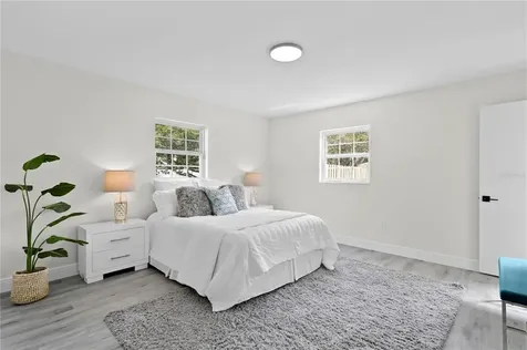 13925 Lake Magdalene Boulevard Tampa FL 33618