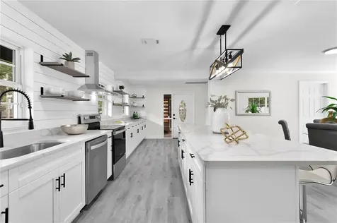 13925 Lake Magdalene Boulevard Tampa FL 33618