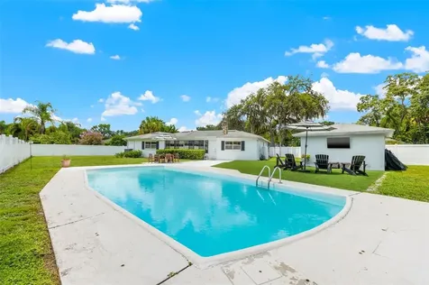 14609 Brentwood Lane Tampa FL 33618