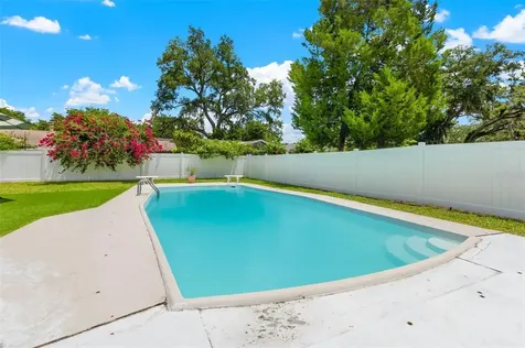 14609 Brentwood Lane Tampa FL 33618