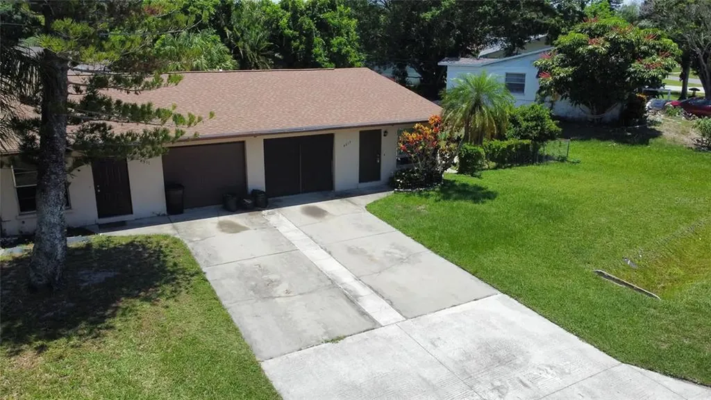 4511/4513 87th Street Court W Bradenton FL 34210