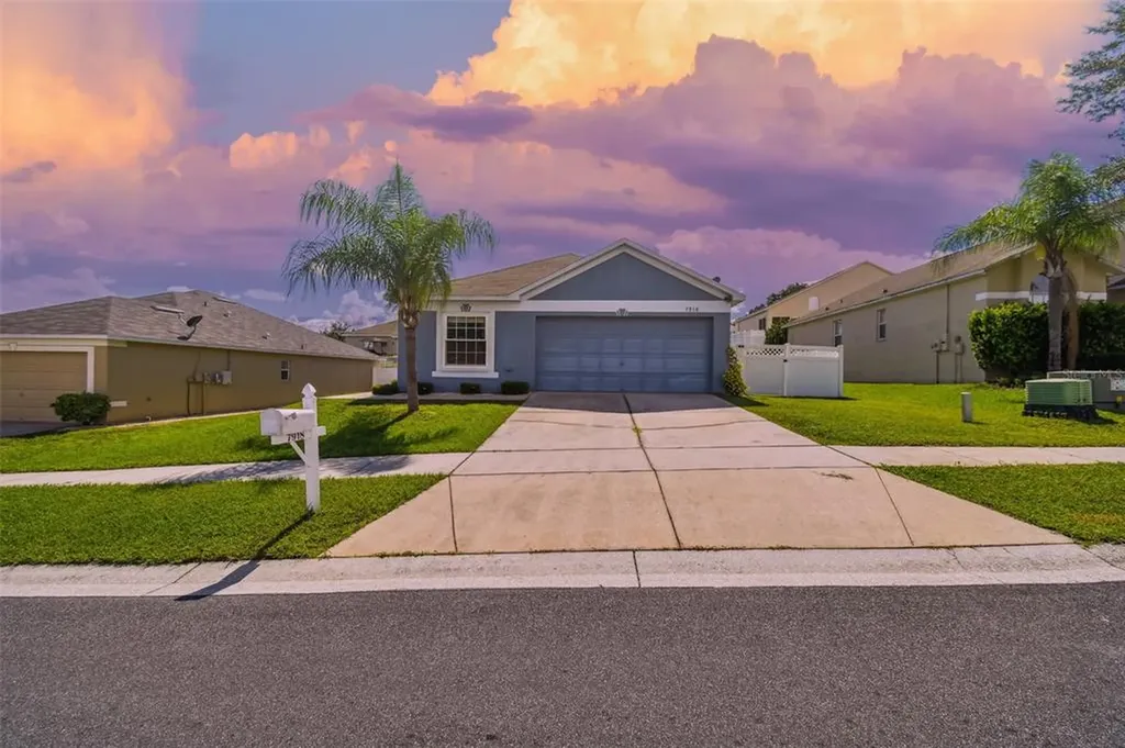 7918 Merchantville Circle Zephyrhills FL 33540