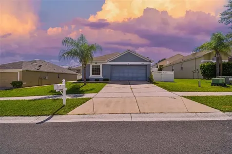 7918 Merchantville Circle Zephyrhills FL 33540