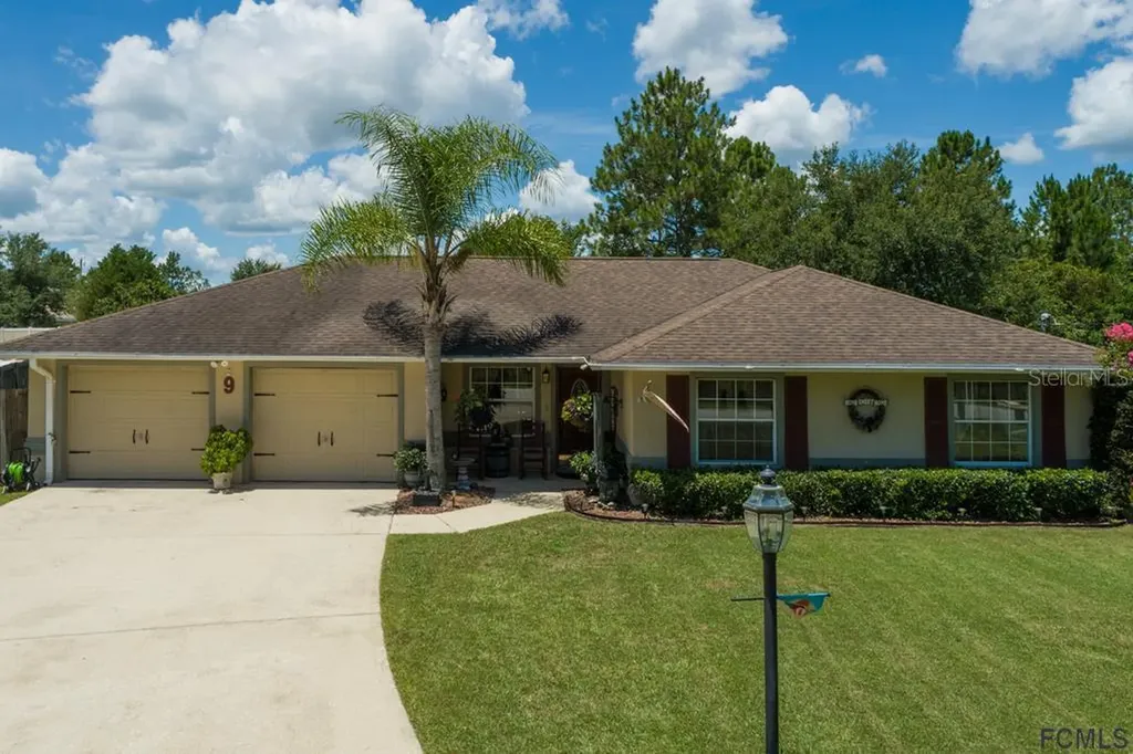 9 Lansing Lane Palm Coast FL 32137