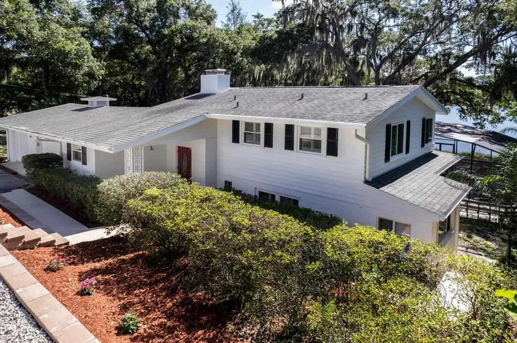 1015 Lake Nettie Drive Eustis FL 32726
