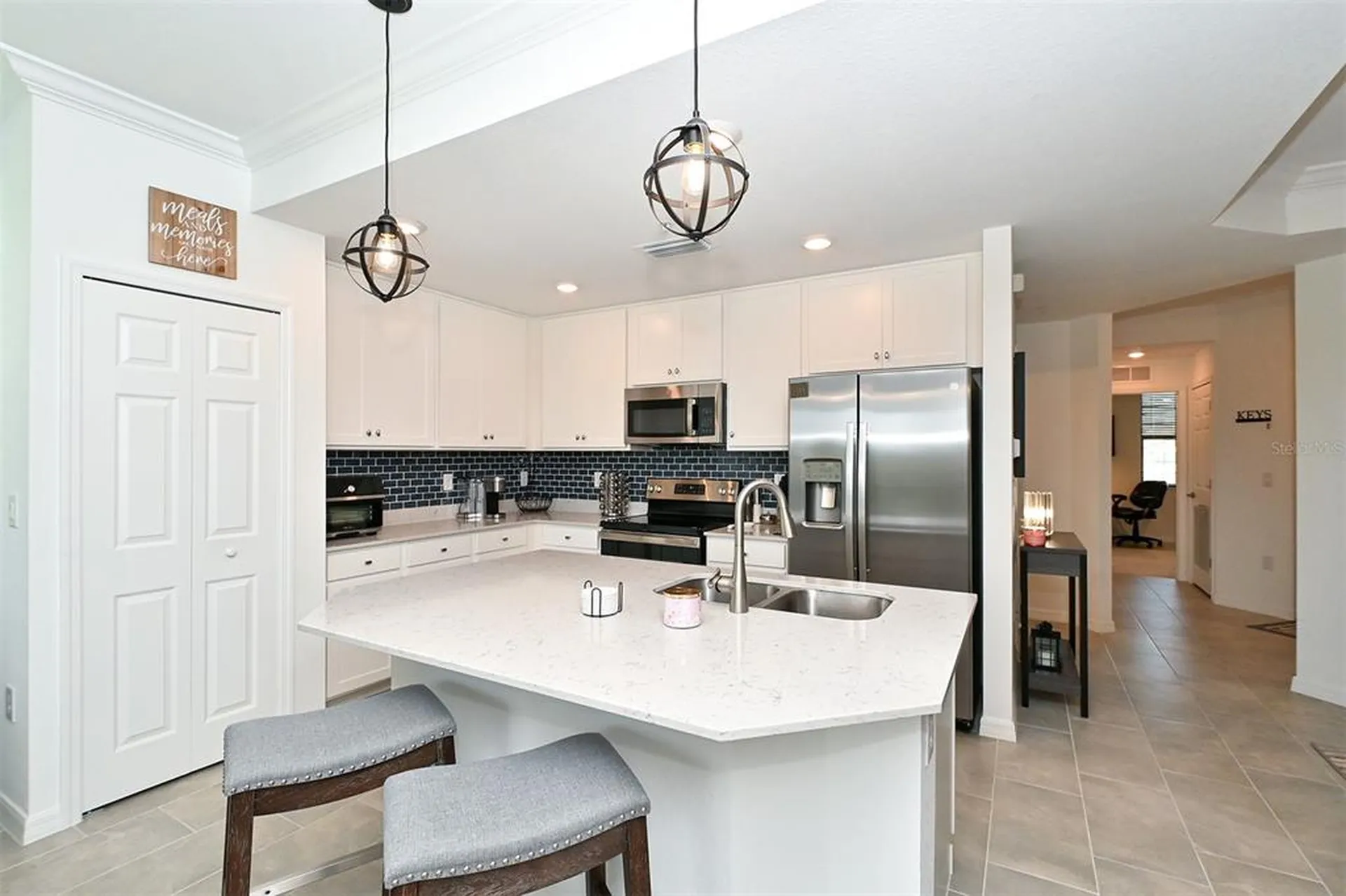 18028 Gawthrop Lakewood Ranch FL 34211