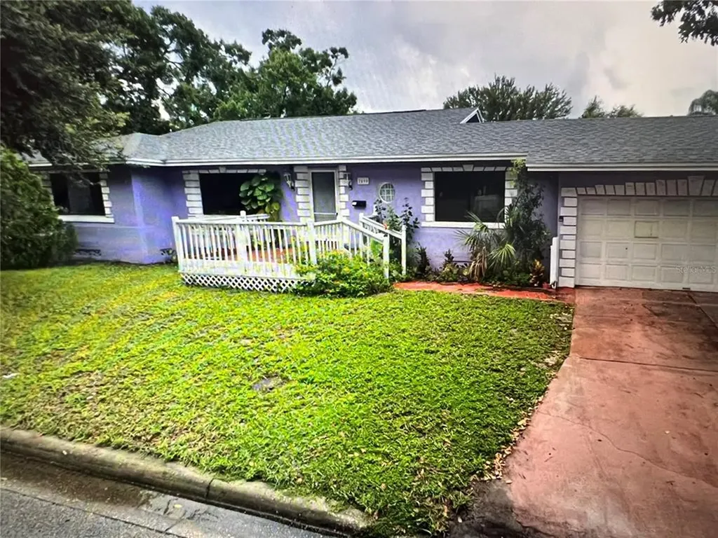 2400 13th Avenue S St Petersburg FL 33712