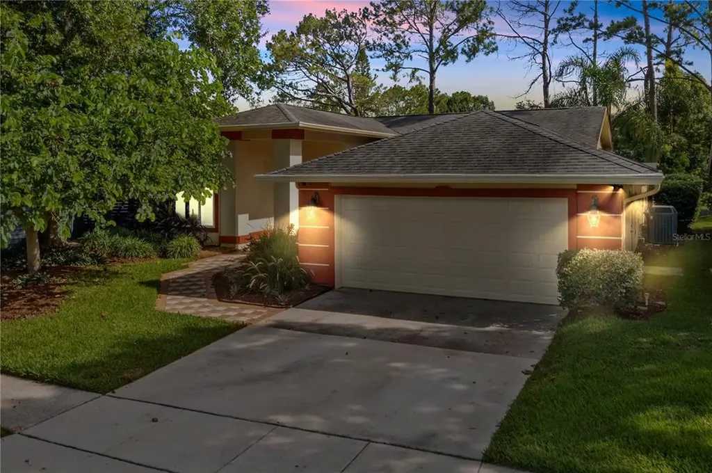 14676 Village Glen Circle Tampa FL 33618