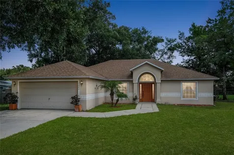 1042 Falcon Street Deltona FL 32725