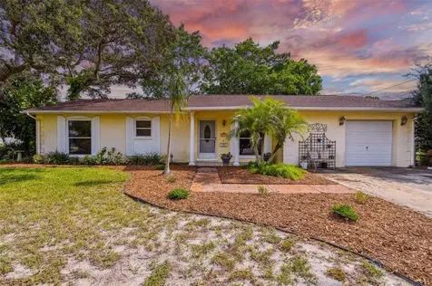 4197 Whiting Drive SE St Petersburg FL 33705