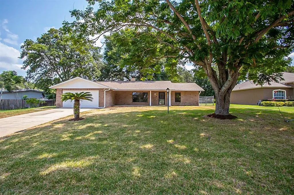 1211 Kenway Avenue Deltona FL 32738
