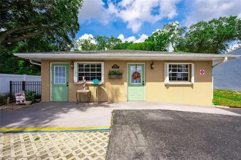 5633 6th Street Zephyrhills FL 33542