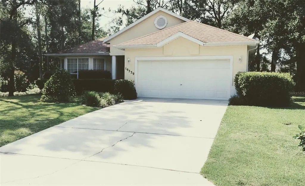 19539 SW 94th Place Dunnellon FL 34432