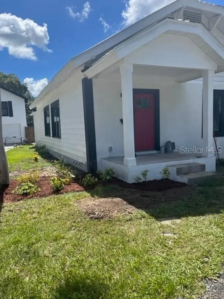 1402 N Gordon Street Plant City FL 33563