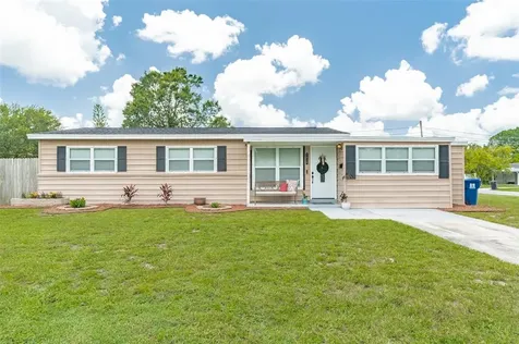 7218 Meadowlawn Drive N St Petersburg FL 33702