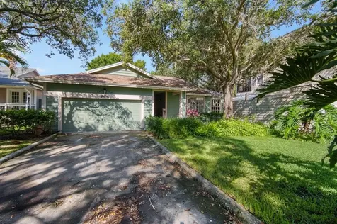 764 Captiva Court NE St Petersburg FL 33702