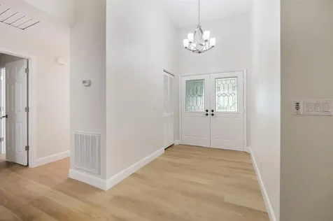764 Captiva Court NE St Petersburg FL 33702