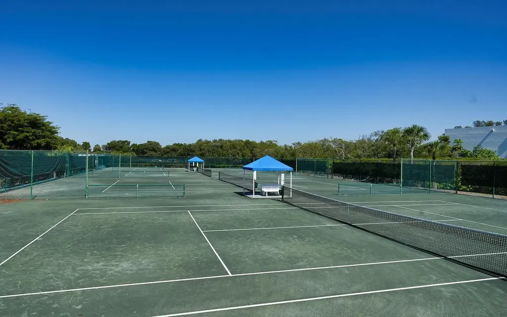 750 Bayport Way Longboat Key FL 34228